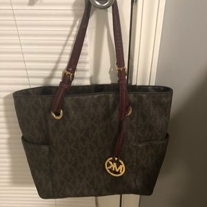 MK Tote bag with burgundy straps